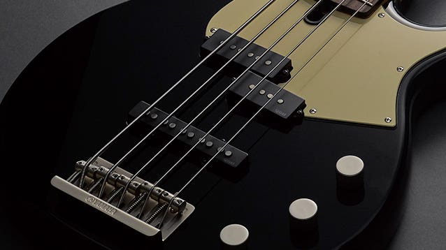 Yamaha BB235BL 5-String Bass - Black