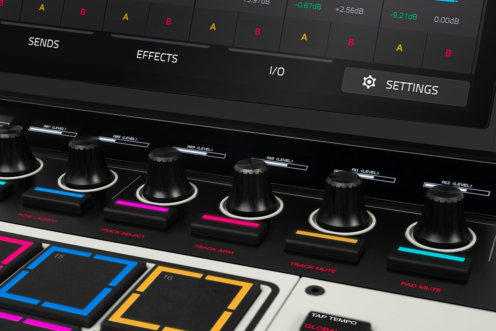 Akai Professional MPC XL Flagship Standalone Sample / Drum Machine
