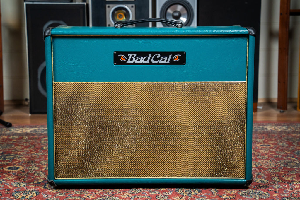 Bad Cat CUSTOM Era 30 1x12" Guitar Cab - Antique Green / Gold Piping