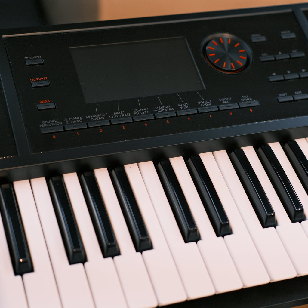 Roland FA-06 61-note Workstation - Pre-Owned