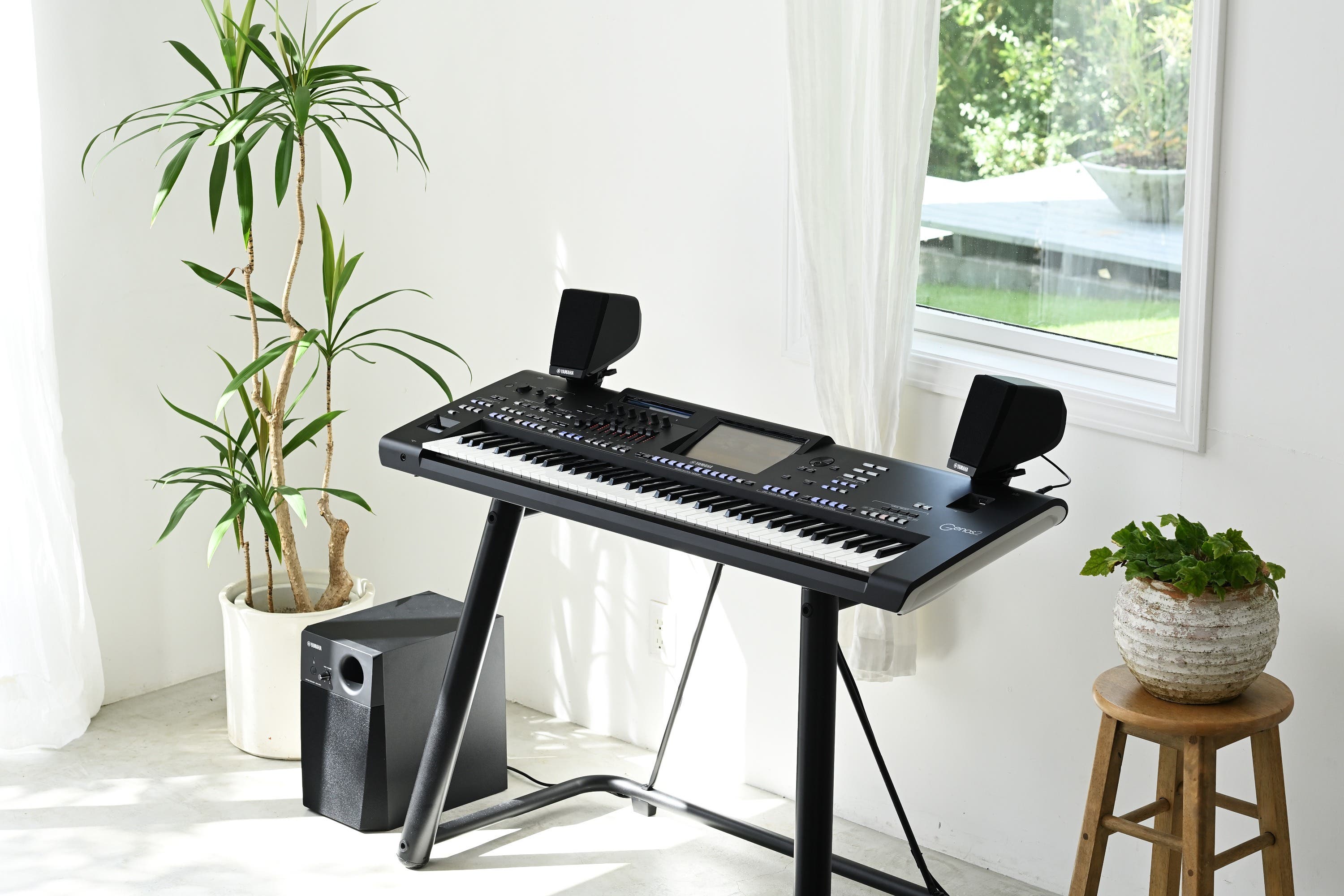 Yamaha GENOS2 76-note Digital Workstation Keyboard