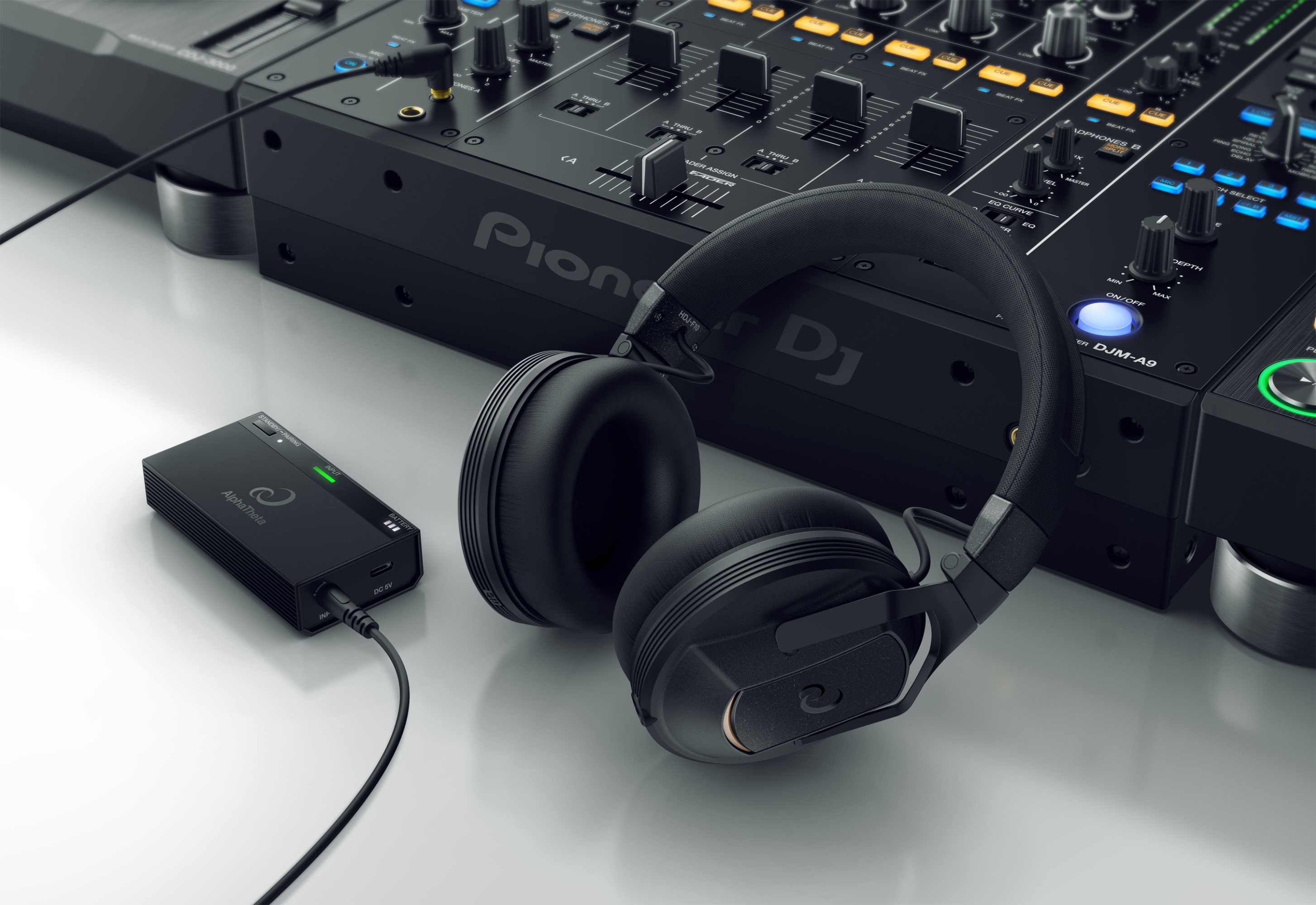 AlphaTheta HDJ-F10 DJ Headphones w/HP-TX01 Transmitter