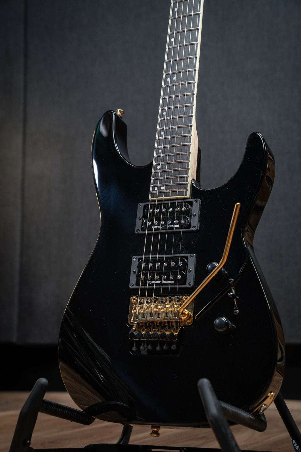 Jackson Custom Shop DK 2H FR Electric Guitar - Black