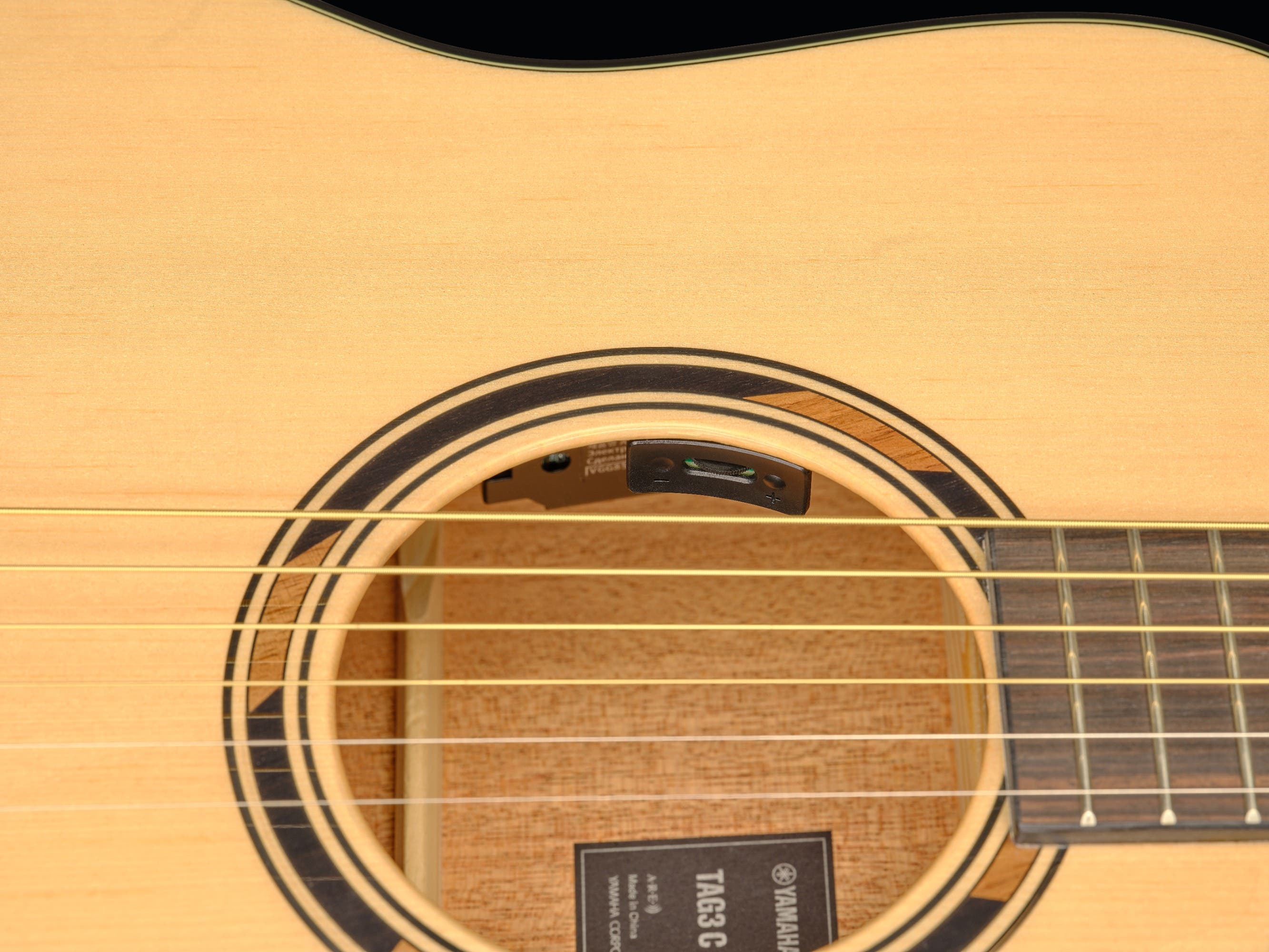 Yamaha TransAcoustic TAG3 C Acoustic Guitar w/Effects - Natural
