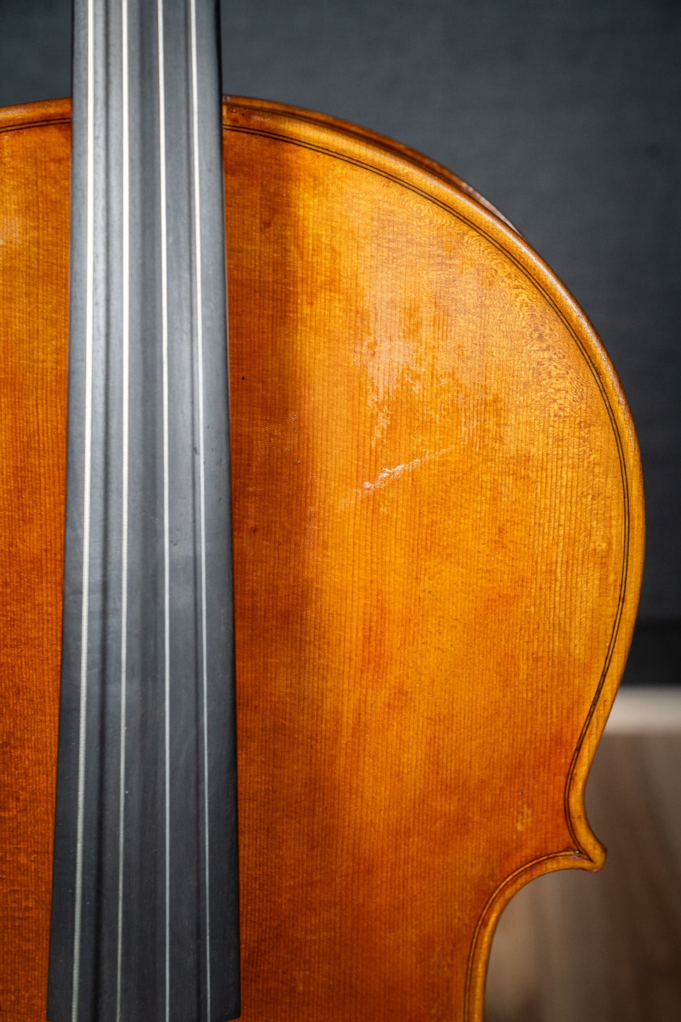 MAKERS II 4/4 CELLO WITH SUBTLE ANTIQUING FULLY SET UP W/JARGAR STRINGS INSTRUMENT ONLY