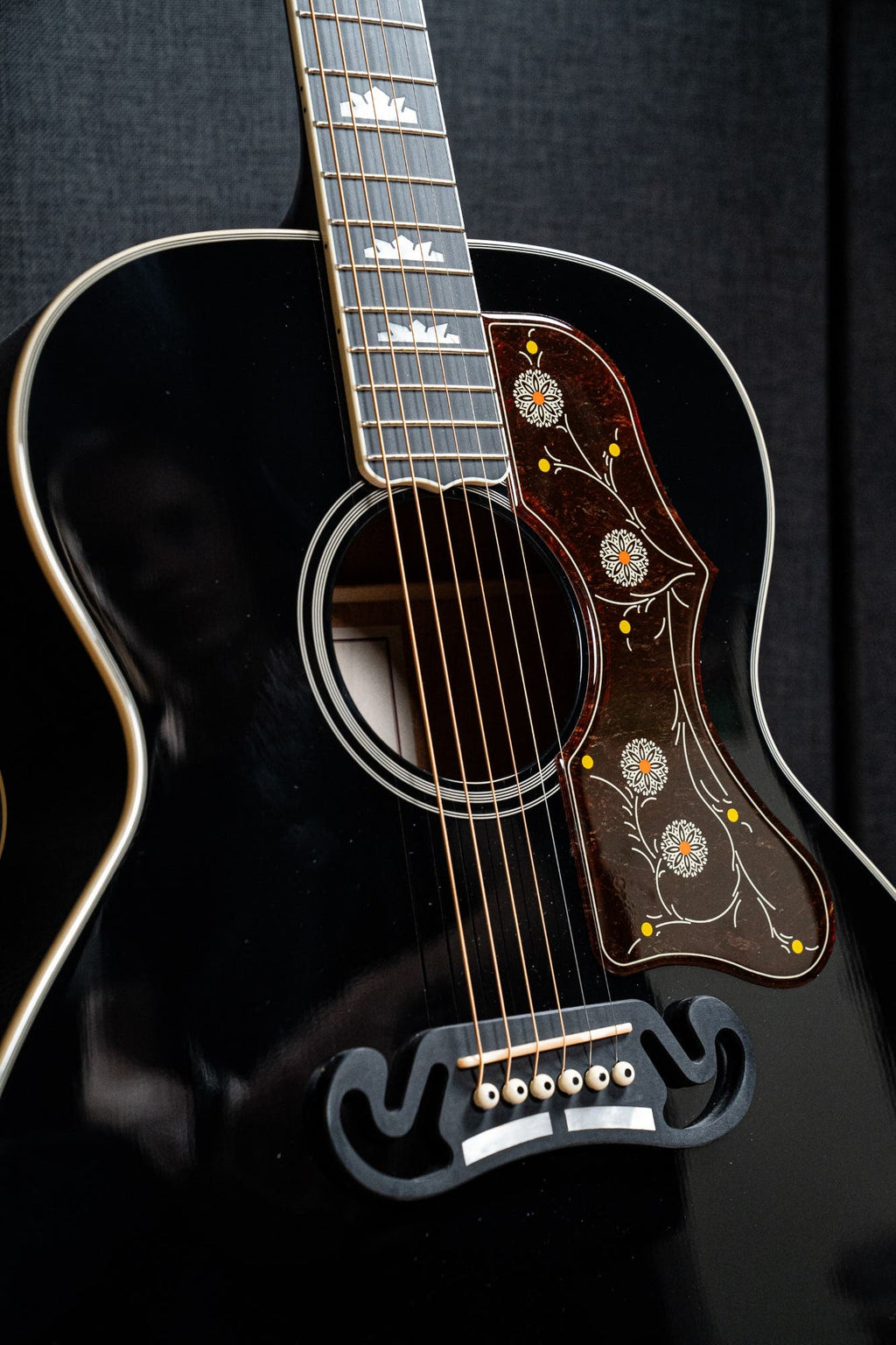 Sigma GJM-SG200BK Jumbo Acoustic Guitar - Black