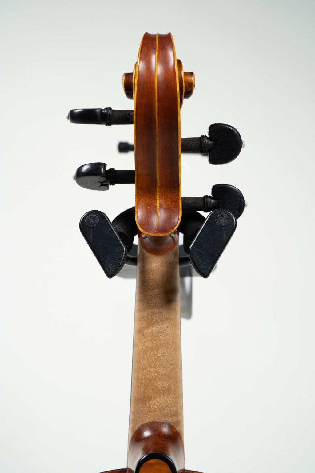 GLIGA 4/4 MAESTRO STRAD MODEL VIOLIN W/EVAH PIRAZZI (INSTRUMENT ONLY)