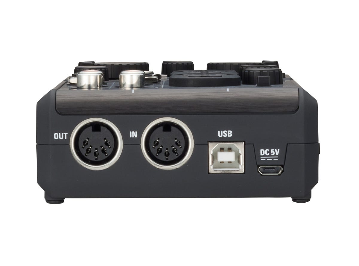 Zoom U-24 Handy Audio Interface w/Ableton Live 9 Lite